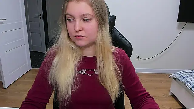 Snapshot of stacy_miracle chatting on 02/12/25, 03:38 stacy miracle online show from 02/12/25, 03:38