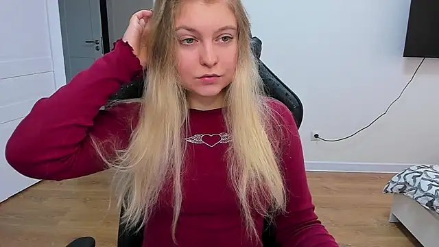 Snapshot of stacy_miracle chatting on 03/07/25, 10:13 stacy miracle online show from 03/07/25, 10:13