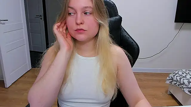 Snapshot of stacy_miracle chatting on 03/11/25, 07:58 stacy miracle online show from 03/11/25, 07:58