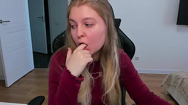 Snapshot of stacy_miracle chatting on 10/17/25, 11:35 stacy miracle online show from 10/17/25, 11:35