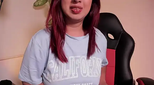 madelaine blosson online show from 01/23/25, 04:41