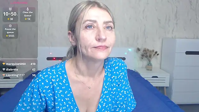 Snapshot of ZoeGrant chatting on 01/14/25, 05:30 ZoeGrant online show from 01/14/25, 05:30