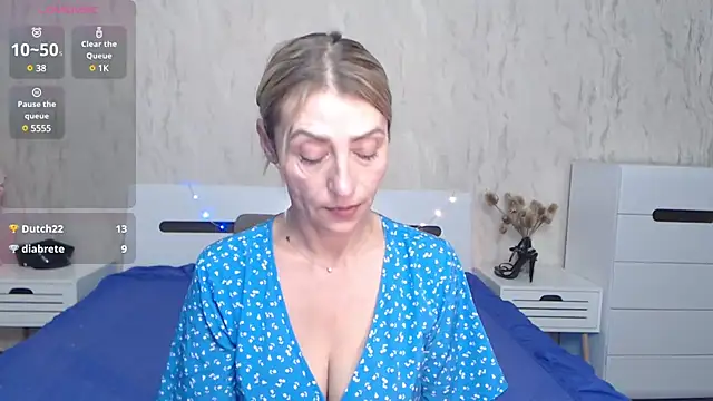 Snapshot of ZoeGrant chatting on 03/20/25, 02:19 ZoeGrant online show from 03/20/25, 02:19