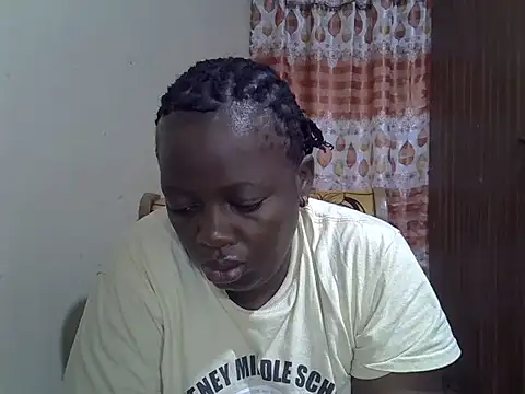 Snapshot of Ebonyceline chatting on 10/22/25, 01:39 Ebonyceline online show from 10/22/25, 01:39