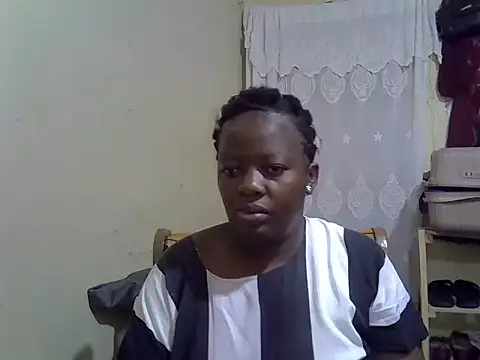 Snapshot of Ebonyceline chatting on 12/20/25, 04:52 Ebonyceline online show from 12/20/25, 04:52