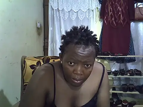 Snapshot of Ebonyceline chatting on 01/12/26, 02:06 Ebonyceline online show from 01/12/26, 02:06