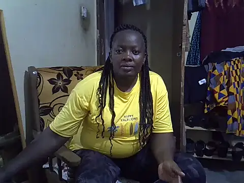 Snapshot of Ebonyceline chatting on 02/04/26, 12:44 Ebonyceline online show from 02/04/26, 12:44