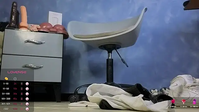 Snapshot of TomLover_12 chatting on 02/01/26, 10:30 TomLover 12 online show from 02/01/26, 10:30