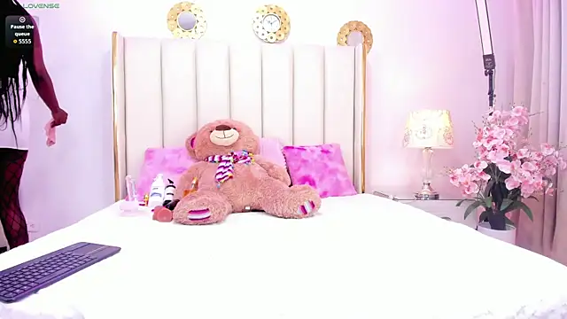 GianinaLewis online show from 01/13/26, 08:58