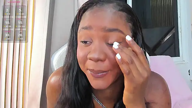 GianinaLewis online show from 04/24/26, 01:46