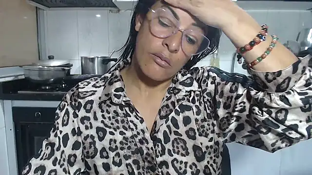 kateleyagrey online show from 05/25/26, 07:09