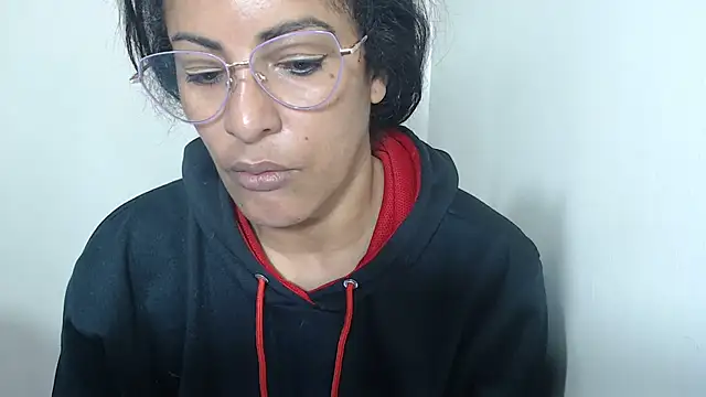 kateleyagrey online show from 06/07/26, 01:26
