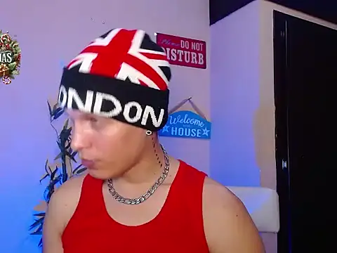 Snapshot of DavidNeill chatting on 12/27/24, 03:31 DavidNeill online show from 12/27/24, 03:31