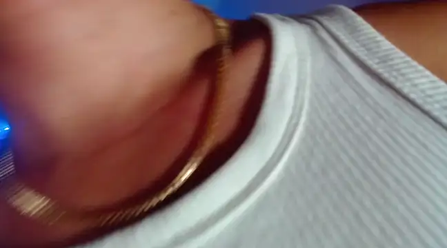 Snapshot of DavidNeill chatting on 03/19/25, 09:06 DavidNeill online show from 03/19/25, 09:06