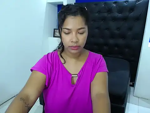 Snapshot of BiancaTrux chatting on 12/03/25, 07:34 BiancaTrux online show from 12/03/25, 07:34