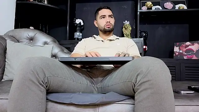 matteosantos online show from 11/25/25, 11:43