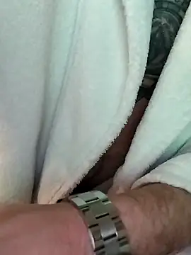 LoGaNfree88 online show from 05/13/26, 07:55