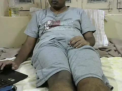 Snapshot of chennai24callboy chatting on 03/14/25, 04:40 chennai24callboy online show from 03/14/25, 04:40