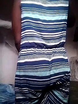 Snapshot of shape30 chatting on 01/03/25, 04:44 shape30 online show from 01/03/25, 04:44