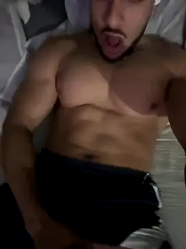 Snapshot of pimentfort77 chatting on 10/19/25, 09:26 pimentfort77 online show from 10/19/25, 09:26