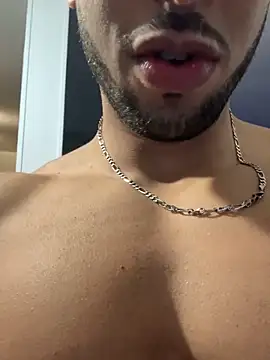 Snapshot of pimentfort77 chatting on 11/04/25, 11:04 pimentfort77 online show from 11/04/25, 11:04