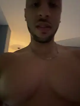 Snapshot of pimentfort77 chatting on 11/29/25, 02:42 pimentfort77 online show from 11/29/25, 02:42