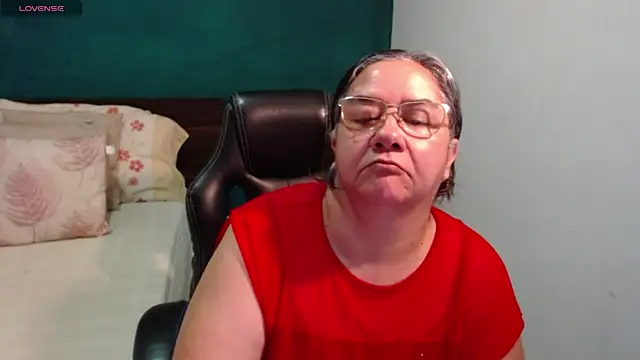 Snapshot of scaelettdubois chatting on 07/02/26, 07:58 scaelettdubois online show from 07/02/26, 07:58
