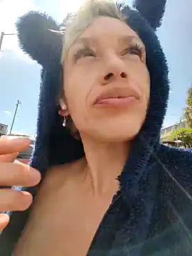 Snapshot of sexymarilyncolombia chatting on 02/05/25, 04:14 sexymarilyncolombia online show from 02/05/25, 04:14