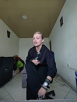 Snapshot of sexymarilyncolombia chatting on 03/17/26, 02:42 sexymarilyncolombia online show from 03/17/26, 02:42