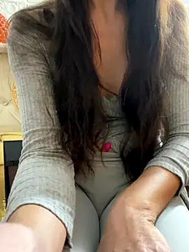 SHARONRodrig online show from 10/26/25, 05:52