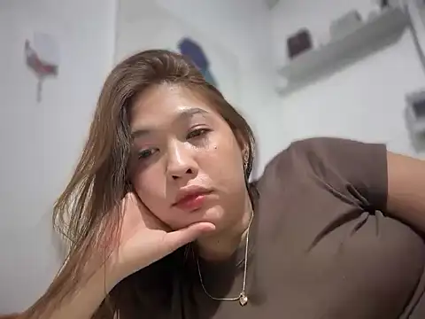 Snapshot of Cockydina chatting on 05/11/26, 09:04 Cockydina online show from 05/11/26, 09:04