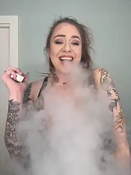 Snapshot of Cumming_atme chatting on 11/09/25, 02:21 Cumming atme online show from 11/09/25, 02:21