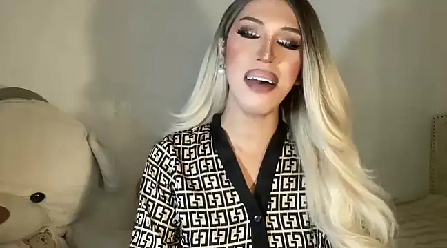 Ts glamxxxx online show from 02/21/25, 12:49