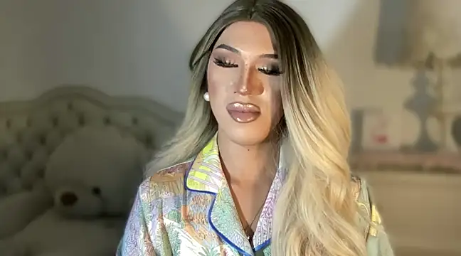 Ts glamxxxx online show from 03/12/25, 04:56