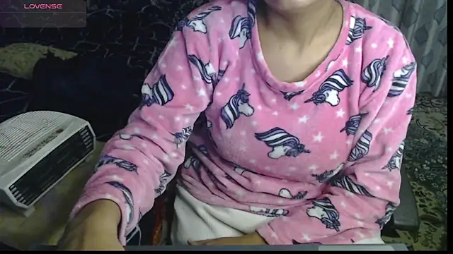 Snapshot of sexyrihana1 chatting on 01/26/25, 06:28 sexyrihana1 online show from 01/26/25, 06:28