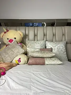 ALISSON FOXXX1 online show from 01/14/25, 12:00