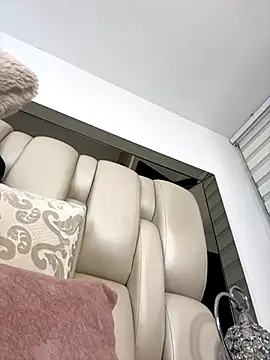 ALISSON FOXXX1 online show from 10/21/25, 08:53