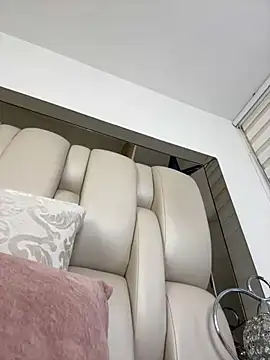 ALISSON FOXXX1 online show from 11/01/25, 04:53