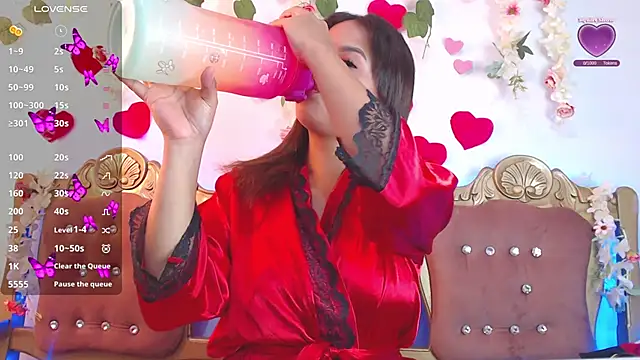 Snapshot of slutty_hotwife chatting on 03/01/25, 09:51 slutty hotwife online show from 03/01/25, 09:51