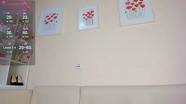 Snapshot of rosa_mariposa_ chatting on 03/04/25, 09:11 rosa mariposa online show from 03/04/25, 09:11