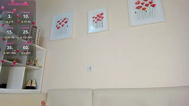 Snapshot of rosa_mariposa_ chatting on 03/18/25, 09:53 rosa mariposa online show from 03/18/25, 09:53