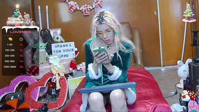 Skinygirl online show from 12/18/24, 01:15