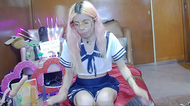 Skinygirl online show from 03/13/25, 03:54