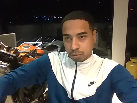 Snapshot of Juninho10c chatting on 11/01/25, 12:34 Juninho10c online show from 11/01/25, 12:34