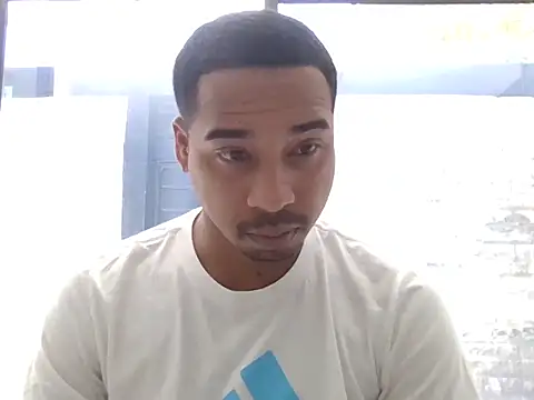 Juninho10c online show from 11/04/25, 04:39