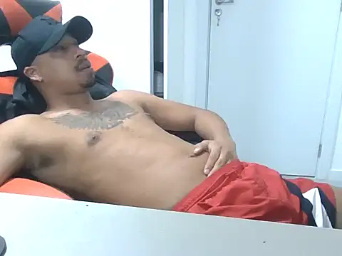 Juninho10c online show from 11/12/25, 01:17