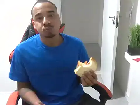 Juninho10c online show from 11/14/25, 03:38