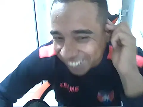 Juninho10c online show from 11/18/25, 12:16