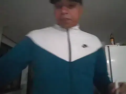 Juninho10c online show from 11/27/25, 12:24