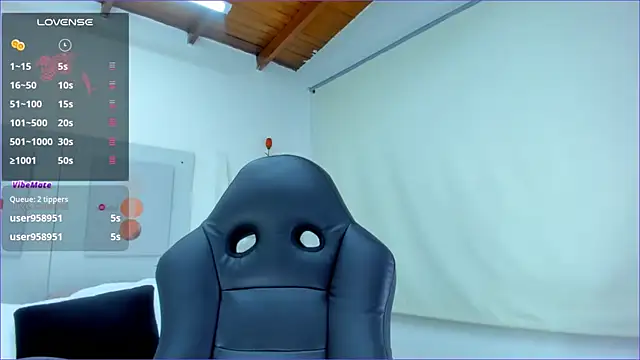 AlessiaMarcu- online show from 02/06/25, 07:56